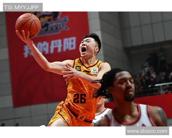 中国NBL联赛精彩对决江苏同曦队迎战江苏同曦队展现篮球魅力