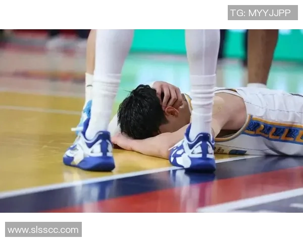 江苏两将练习重伤！媒体人曝细节 盘点近年古怪受伤事情